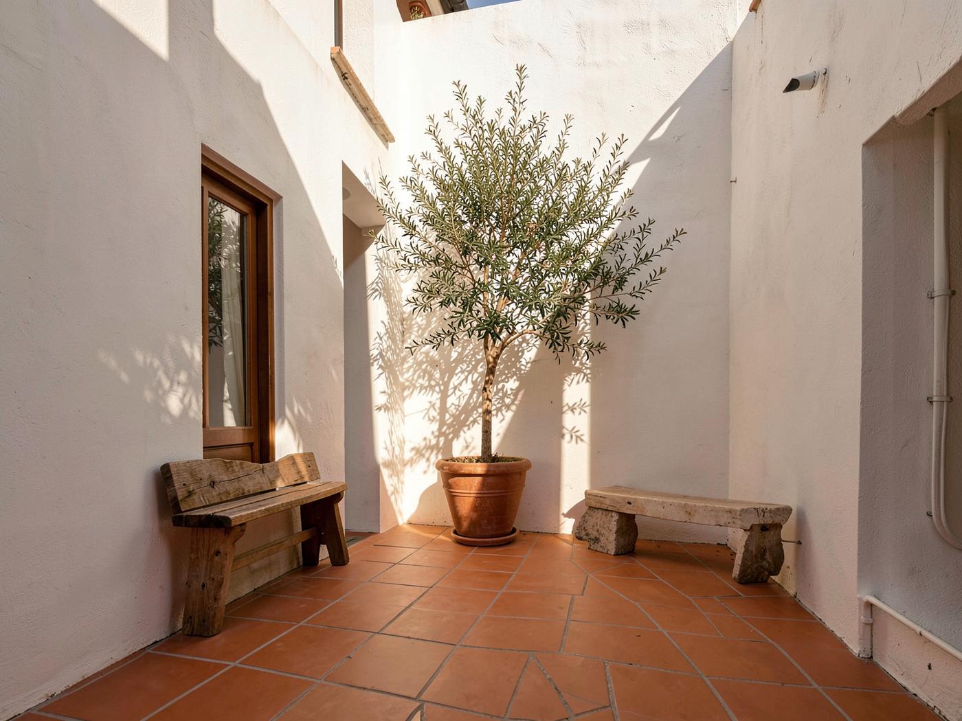 Terracotta Sol tiles installed